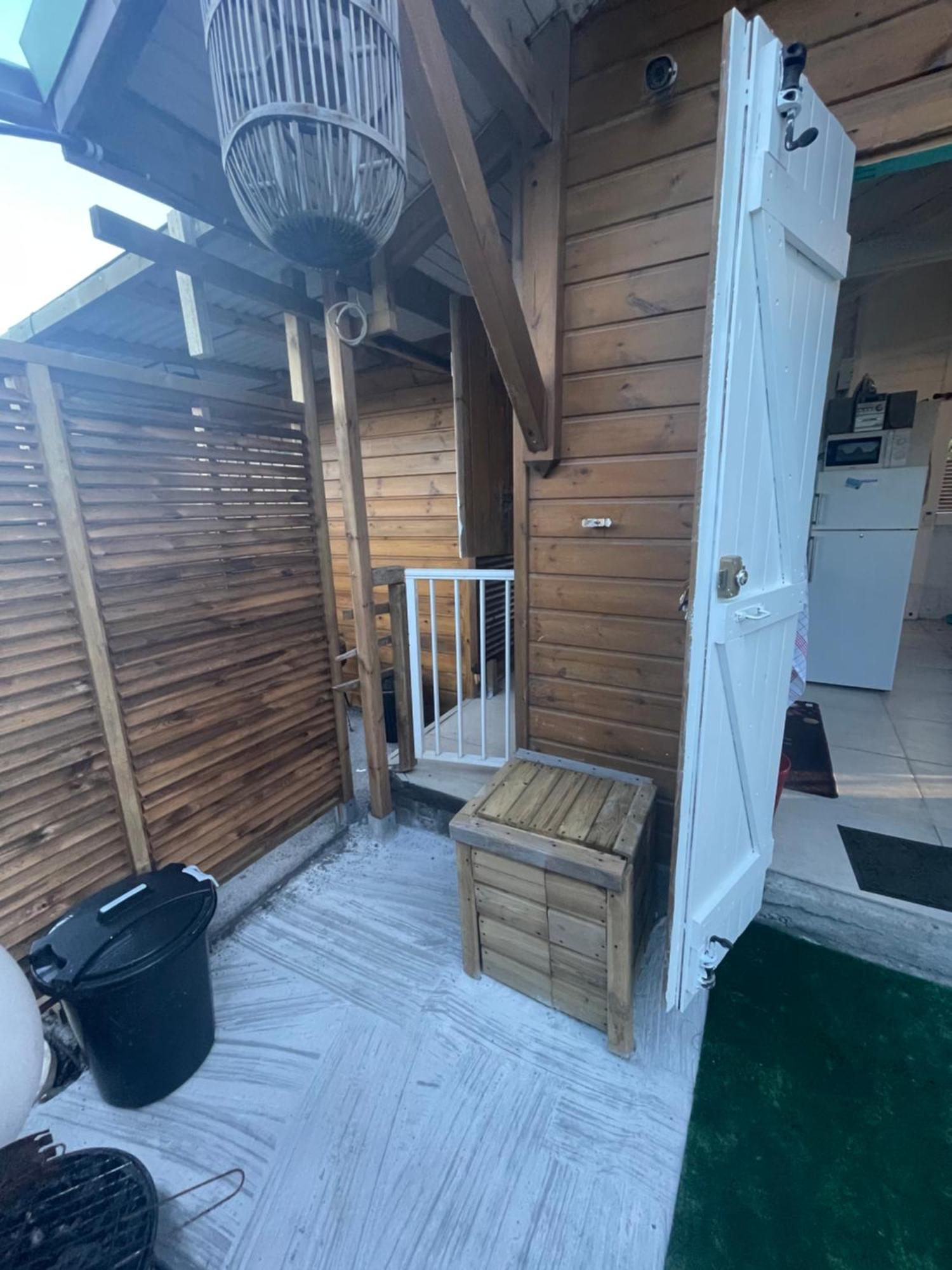 2 Bungalows Au Bord De La Plage De Montal A Moule Loues Individuellement Ou Ensemble Le Moule Ngoại thất bức ảnh